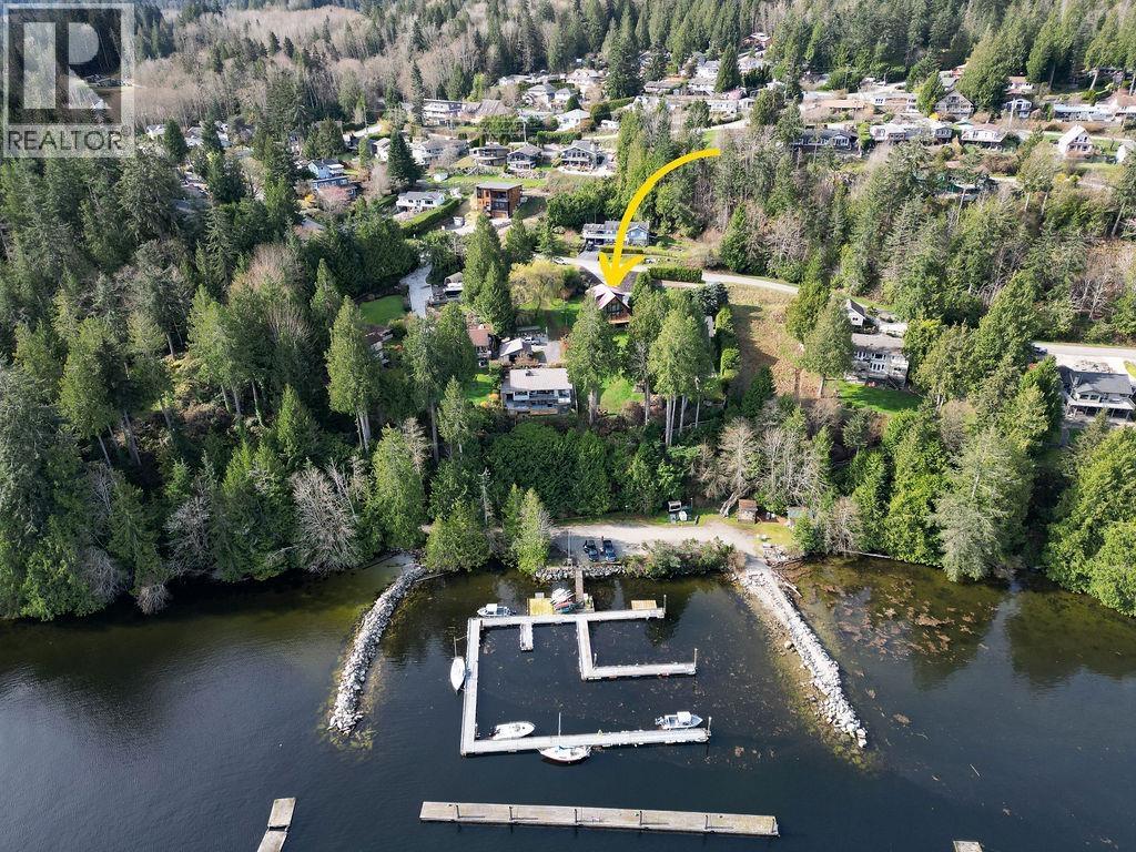 6176 SOUTH GALE AVENUE, Sechelt