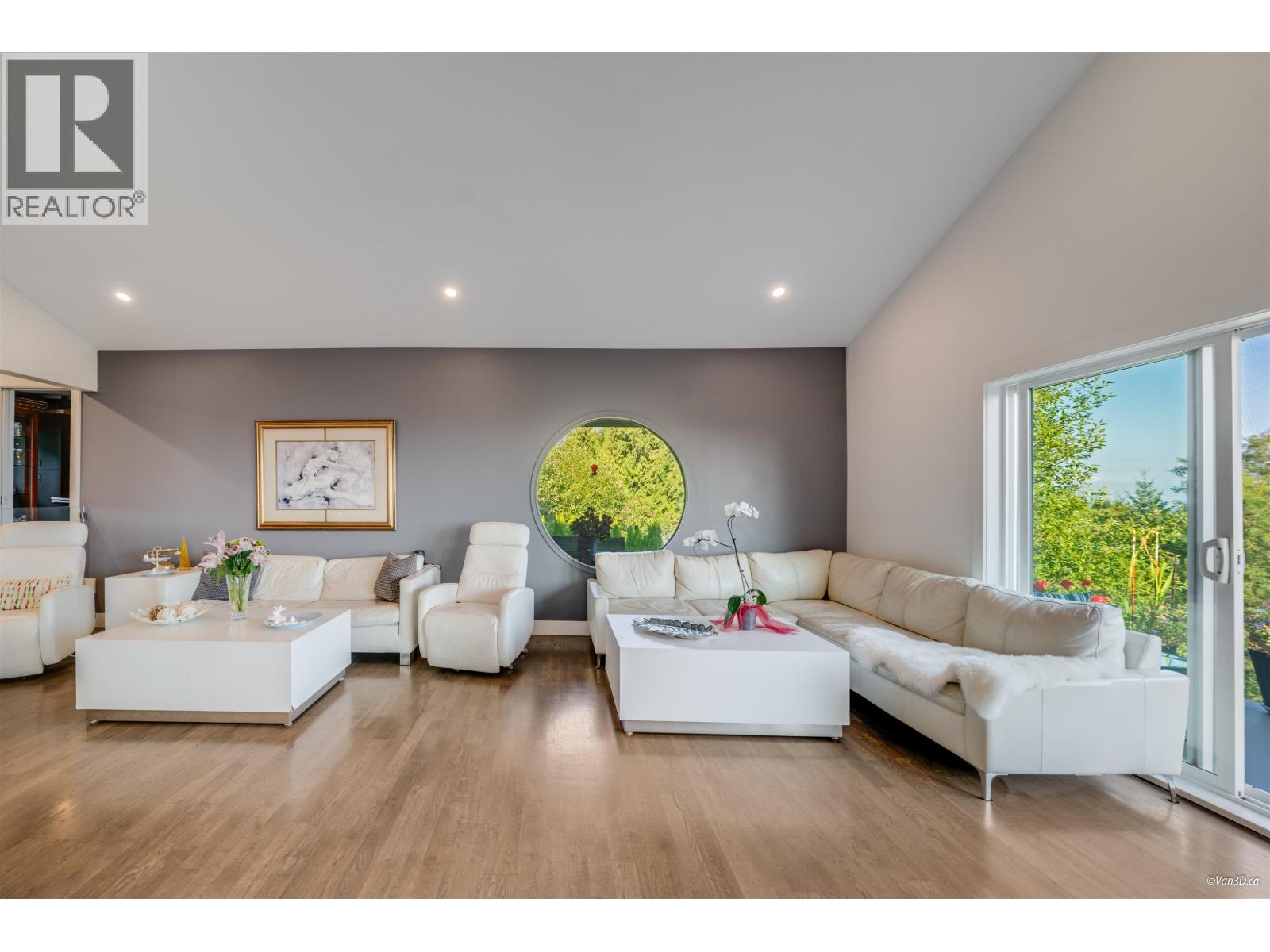 1135 GROVELAND COURT, West Vancouver