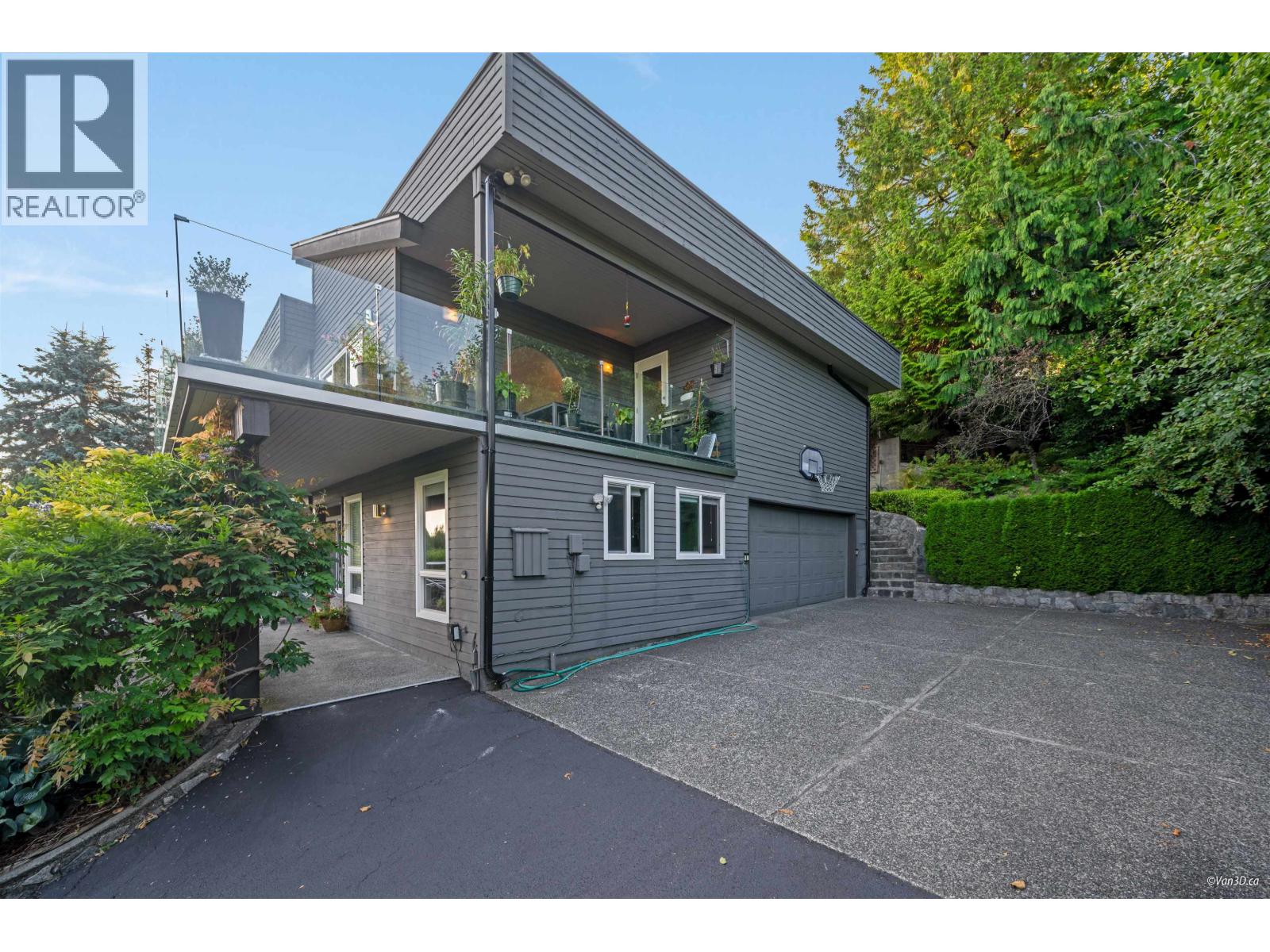 1135 GROVELAND COURT, West Vancouver