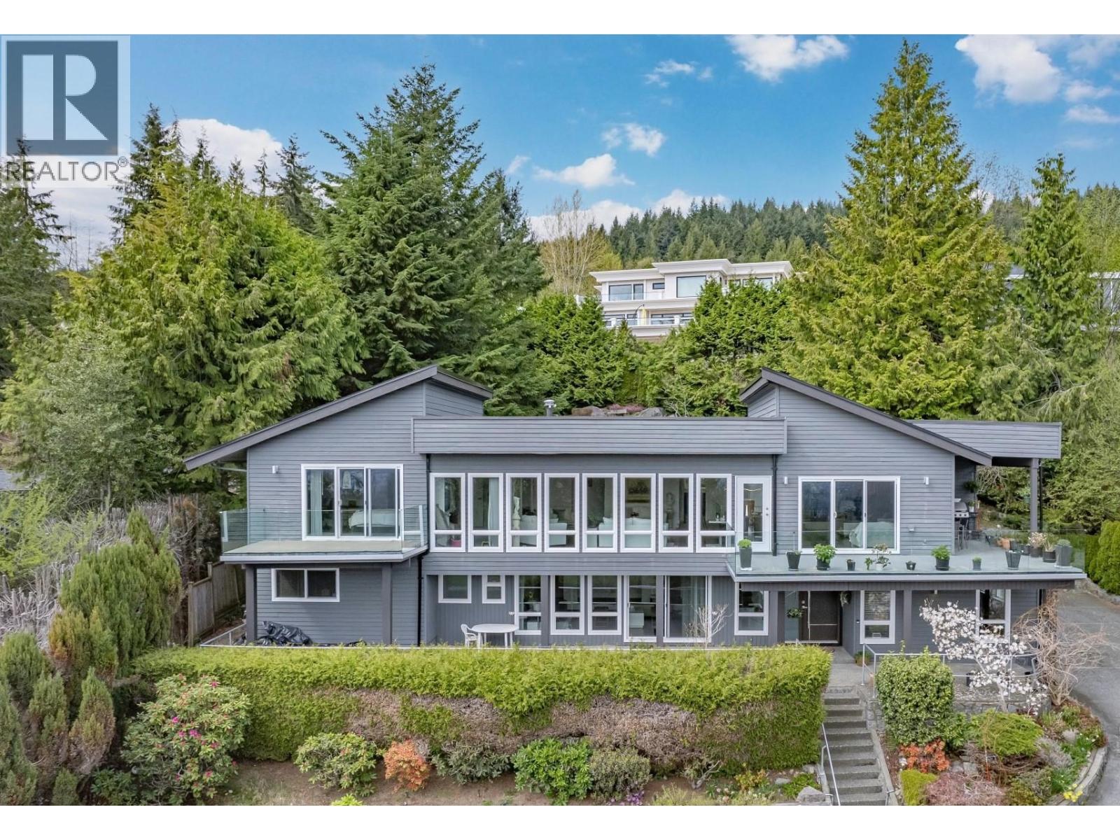 1135 GROVELAND COURT, West Vancouver