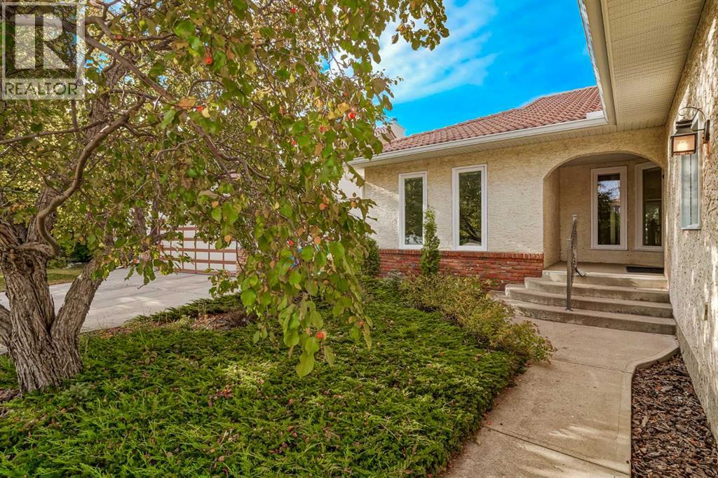 Single Family House Bungalow for Sale in  Hawkview Manor Place NW Hawkwood Calgary 