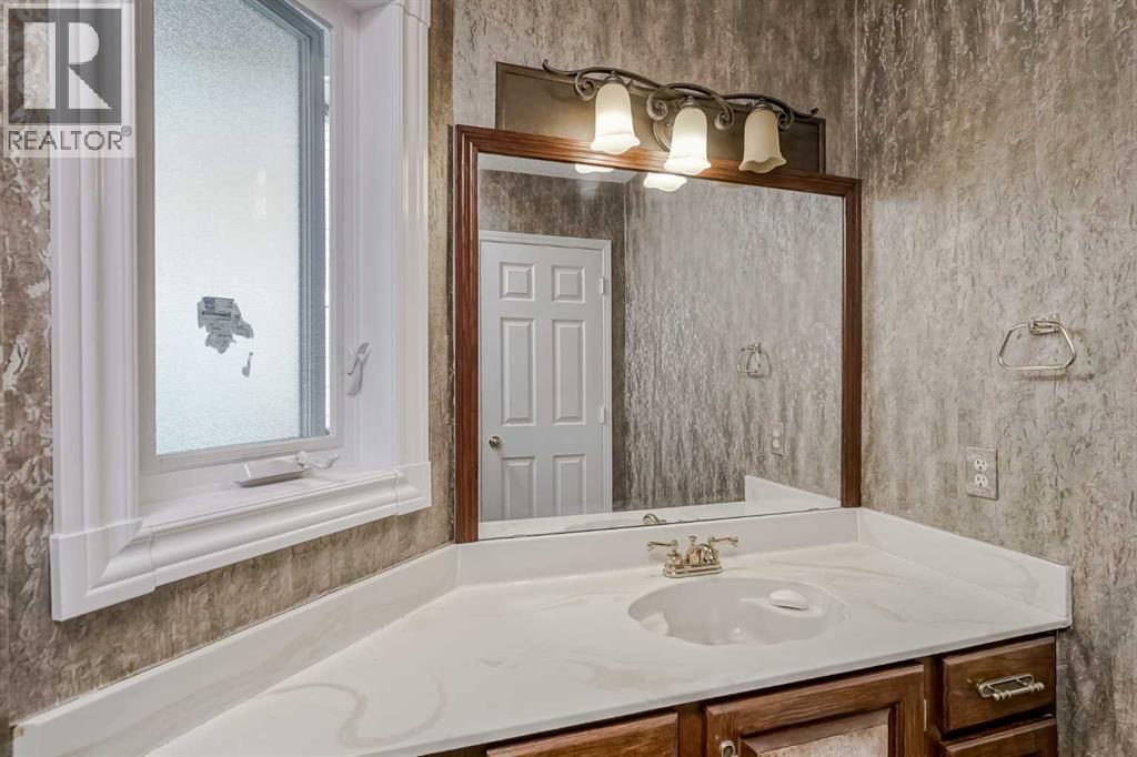 Single Family House Bungalow for Sale in  Hawkview Manor Place NW Hawkwood Calgary 