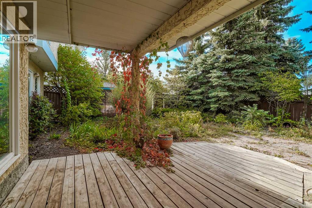 Single Family House Bungalow for Sale in  Hawkview Manor Place NW Hawkwood Calgary 