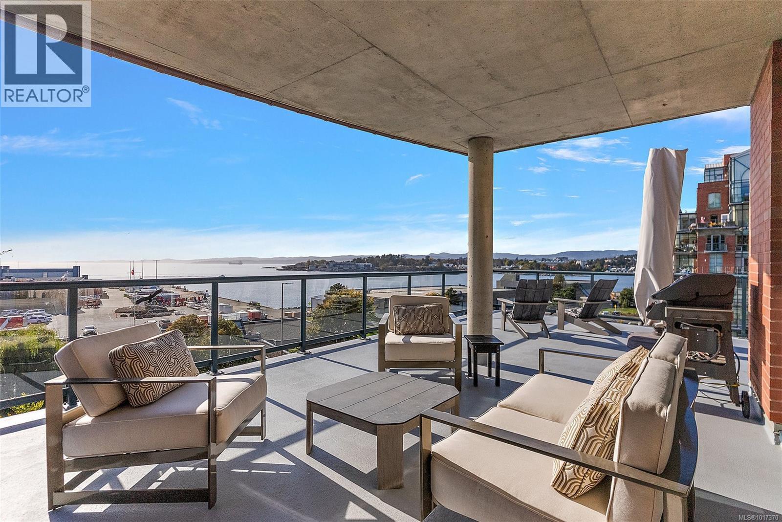 631 21 Dallas Road, Victoria
