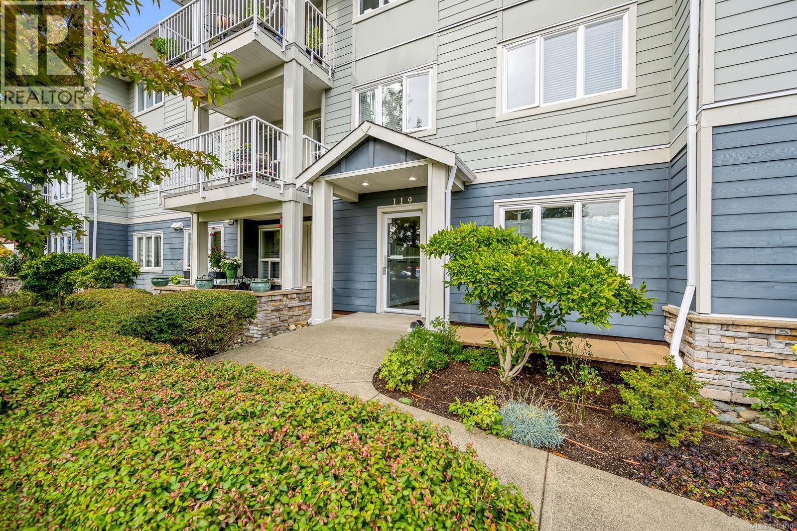 111 20th St, Courtenay - Exteriors - Photo 5