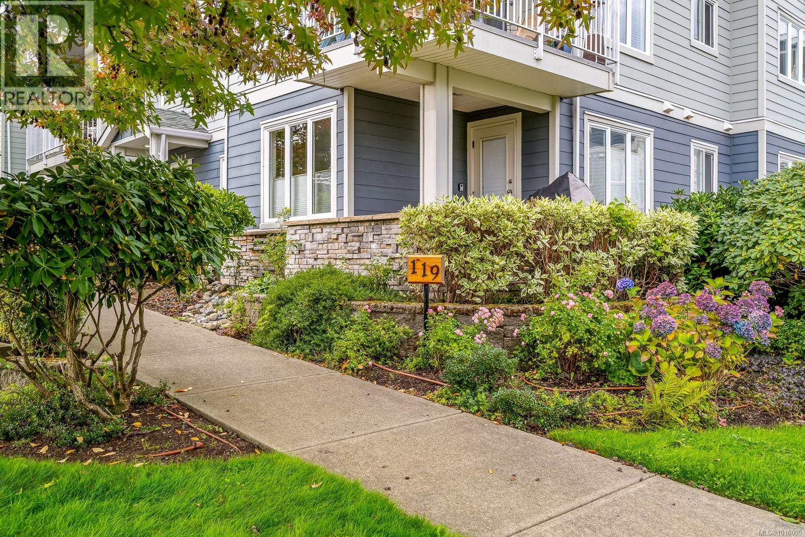 111 20th St, Courtenay - Exteriors - Photo 6