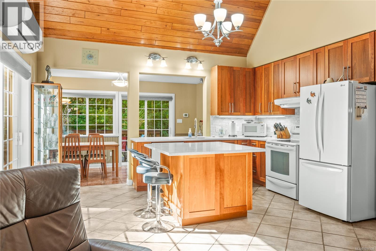 1811 Oyster Way, Gabriola Island