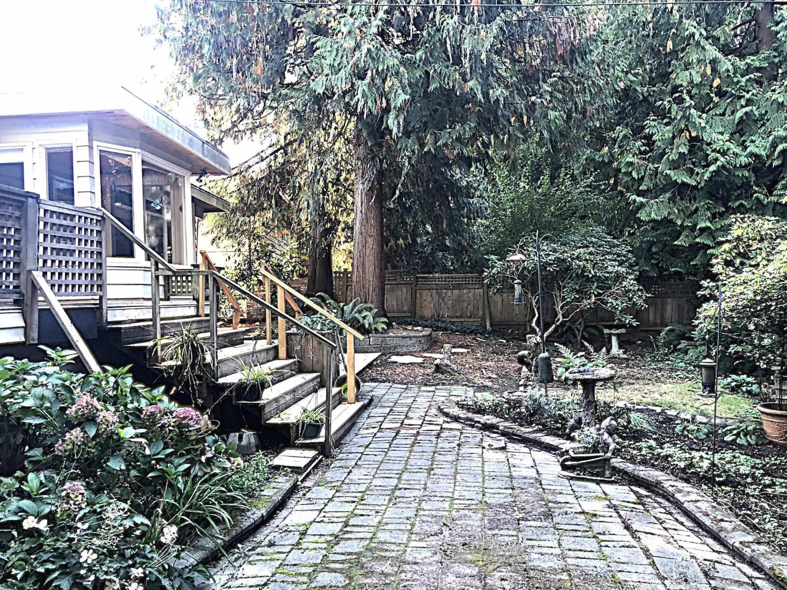 9437 DAWSON, Delta