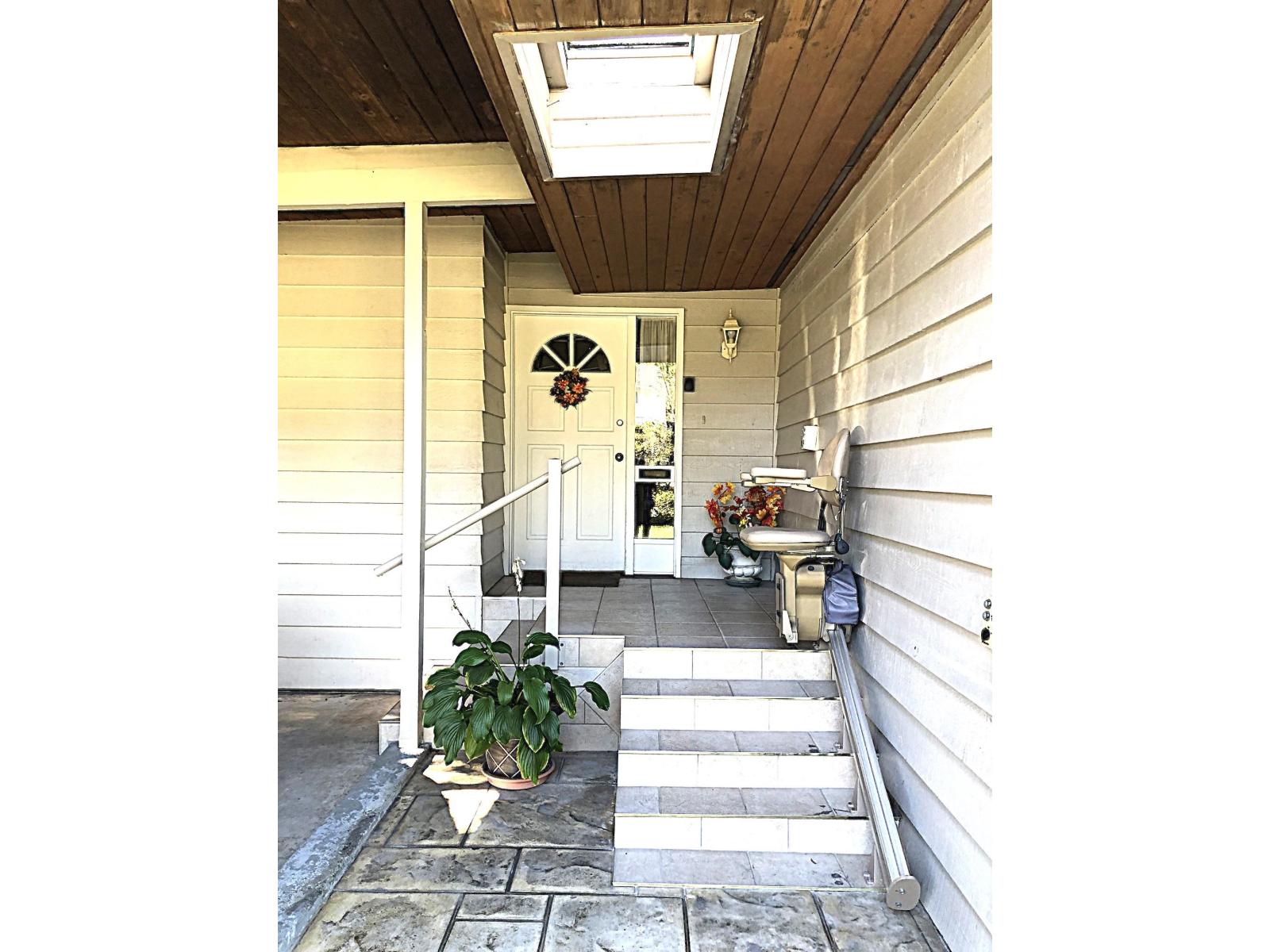 9437 DAWSON, Delta