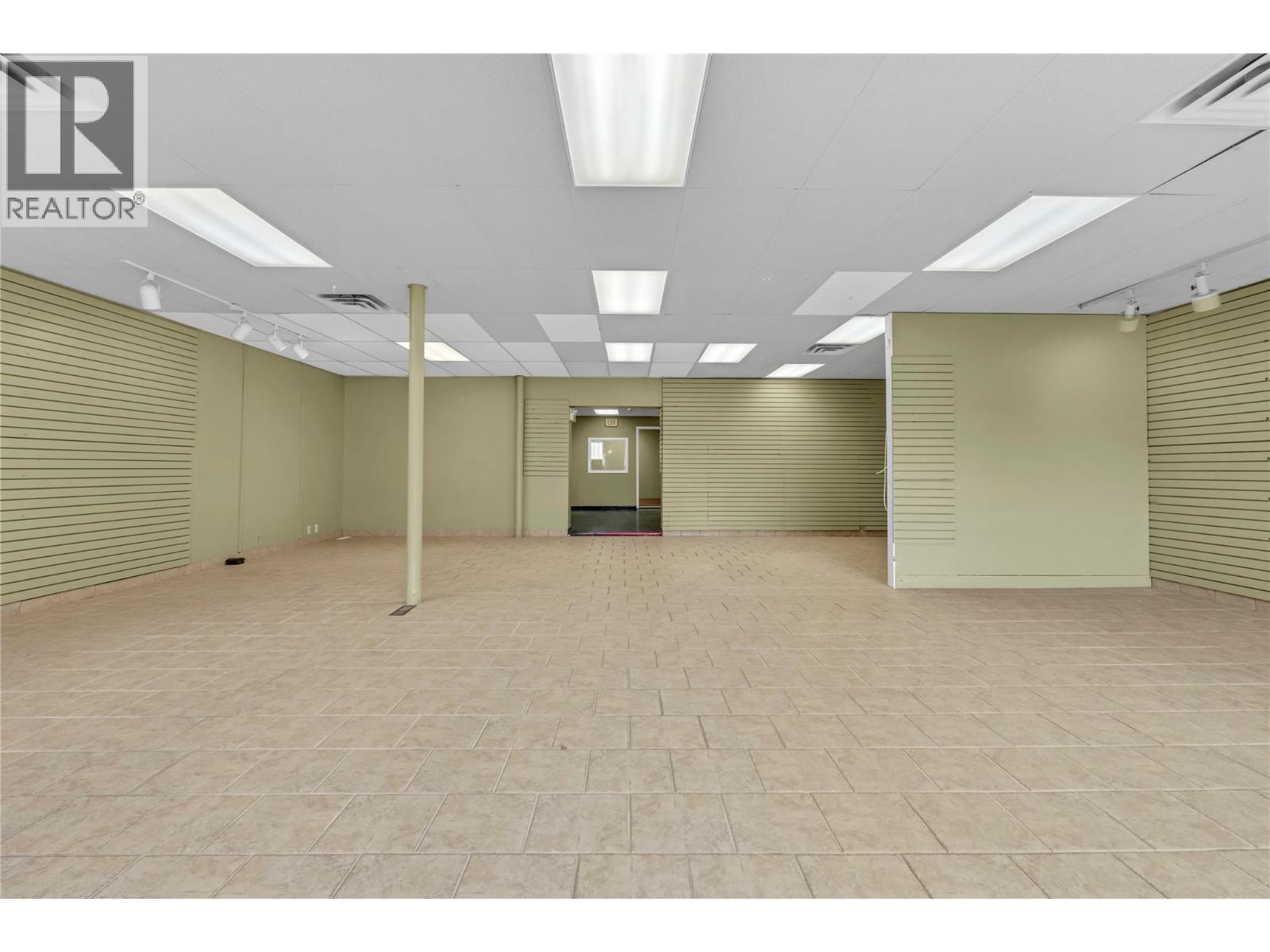 120 564 Main Street, Penticton