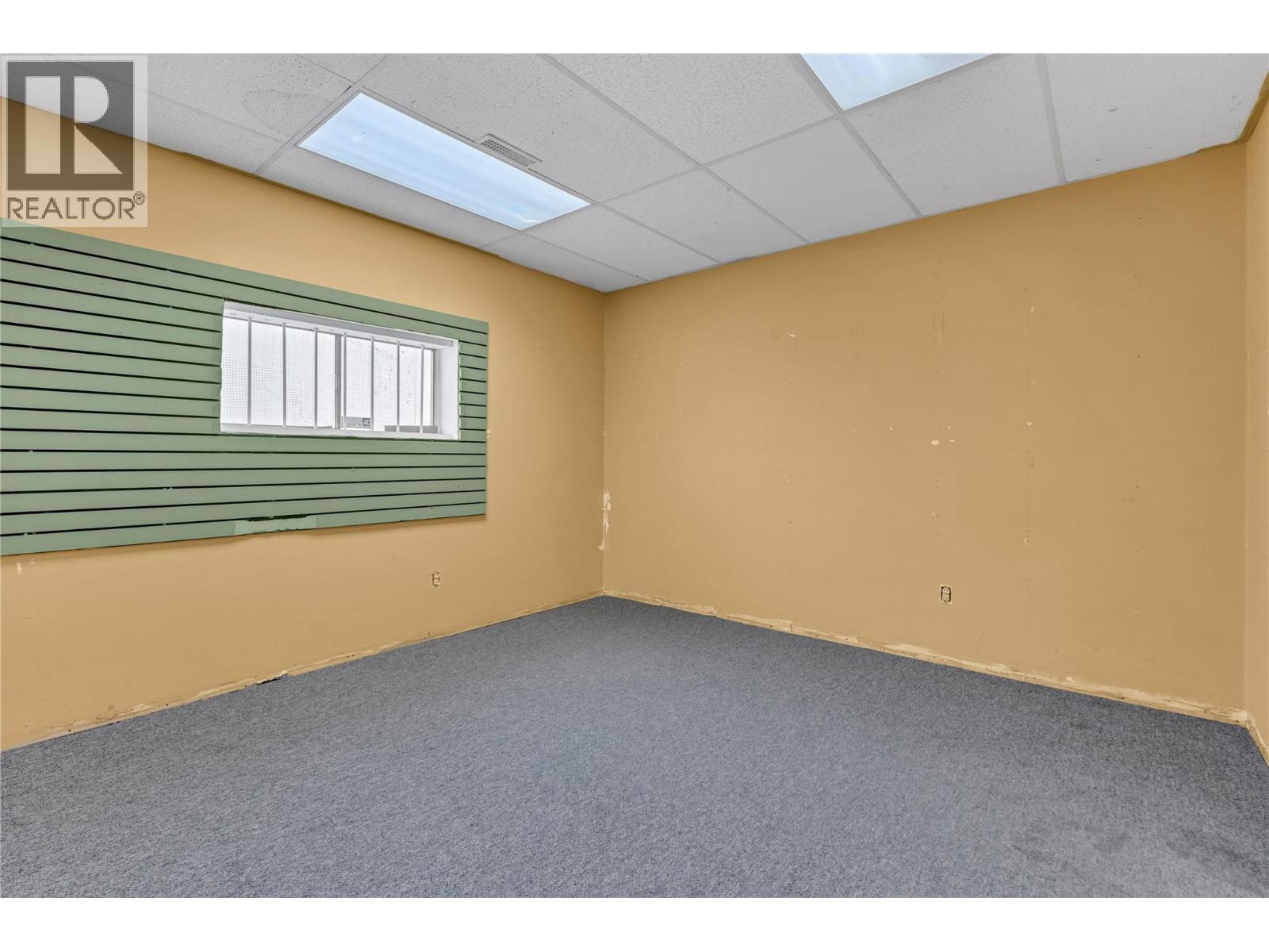 120 564 Main Street, Penticton