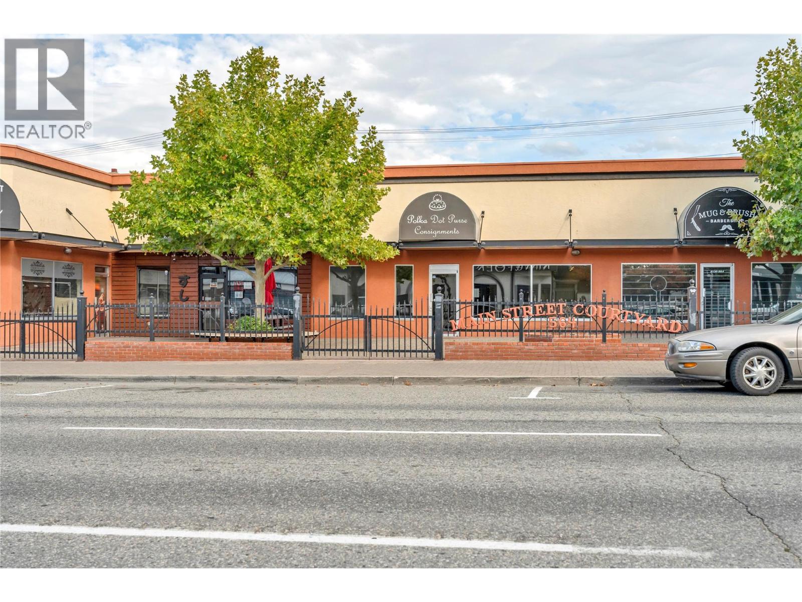120 564 Main Street, Penticton
