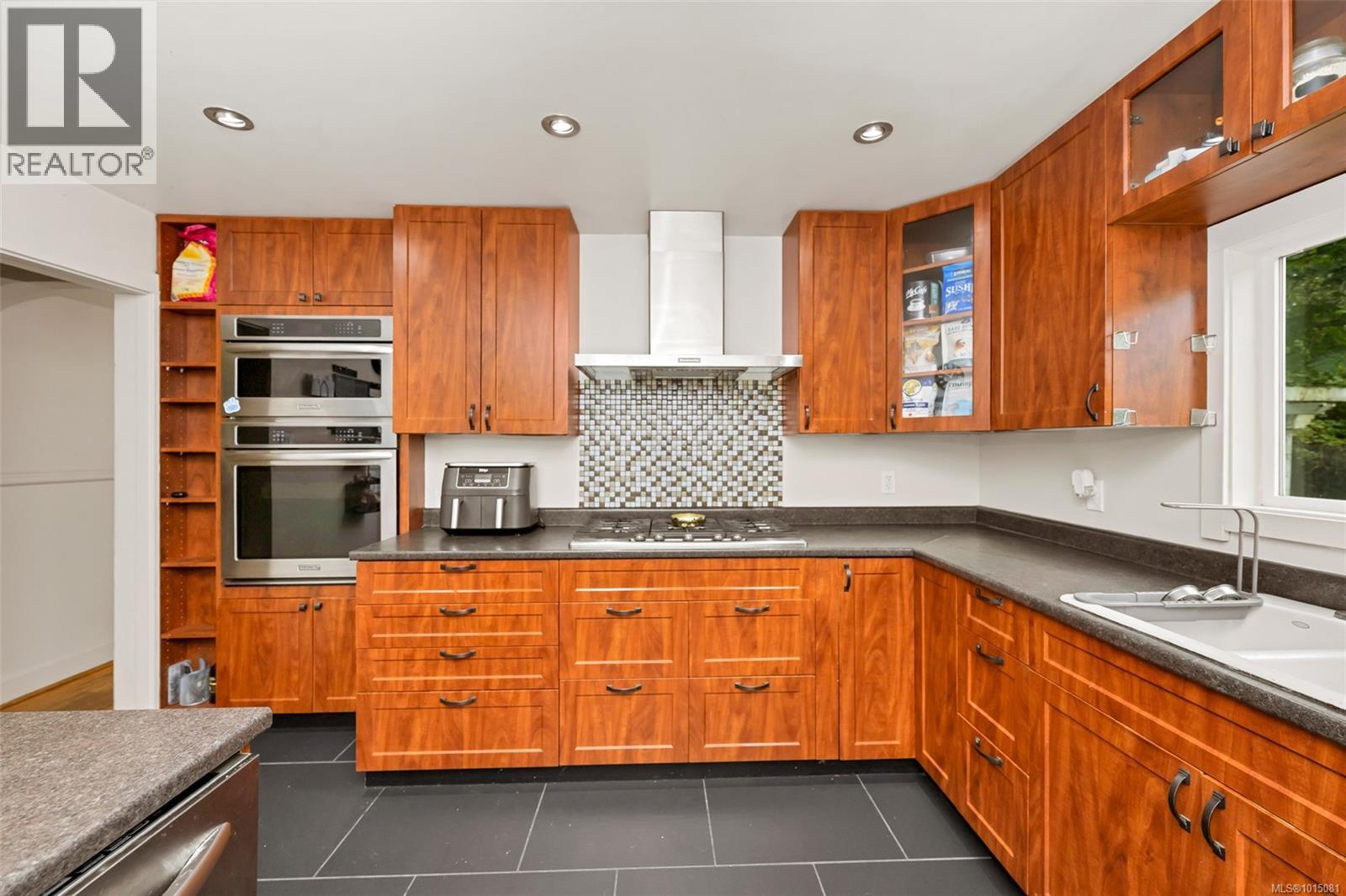 2127 French Rd S, Sooke