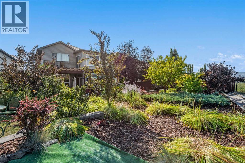 Single Family House for Sale in  Tuscany Ridge Crescent NW Tuscany Calgary 