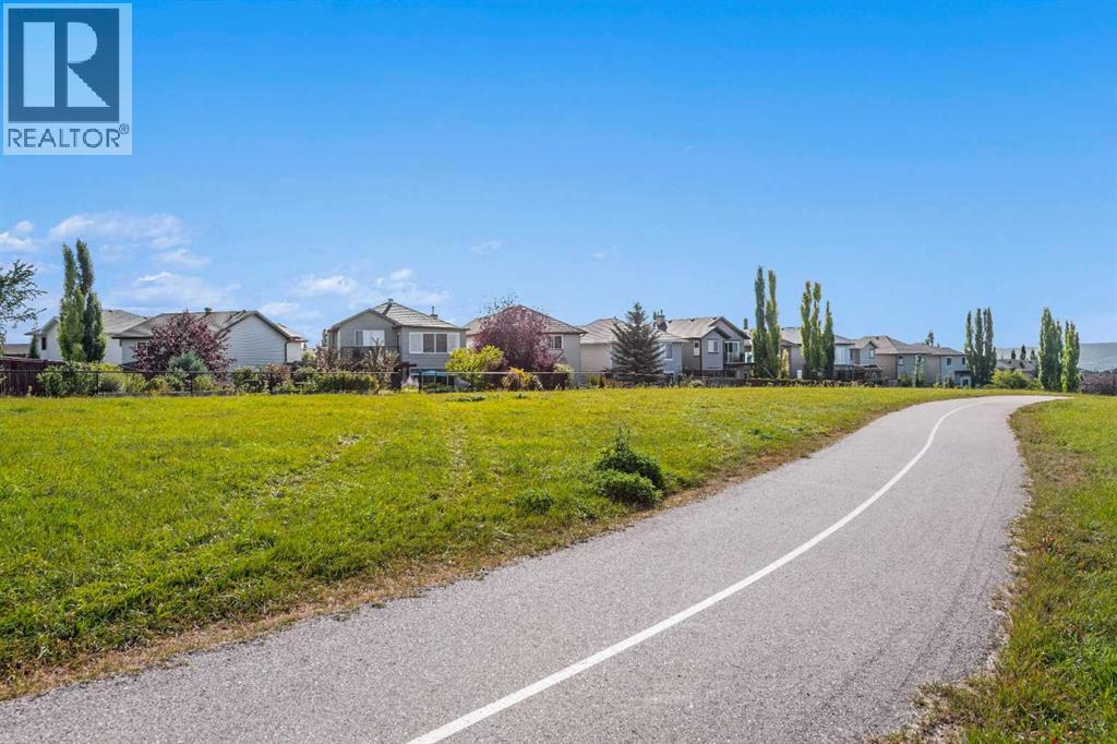 Single Family House for Sale in  Tuscany Ridge Crescent NW Tuscany Calgary 