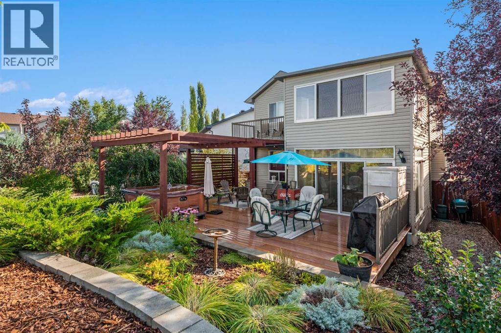 Single Family House for Sale in  Tuscany Ridge Crescent NW Tuscany Calgary 
