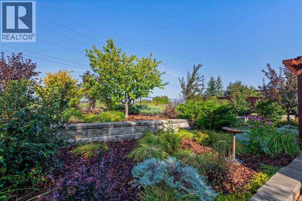 Single Family House for Sale in  Tuscany Ridge Crescent NW Tuscany Calgary 