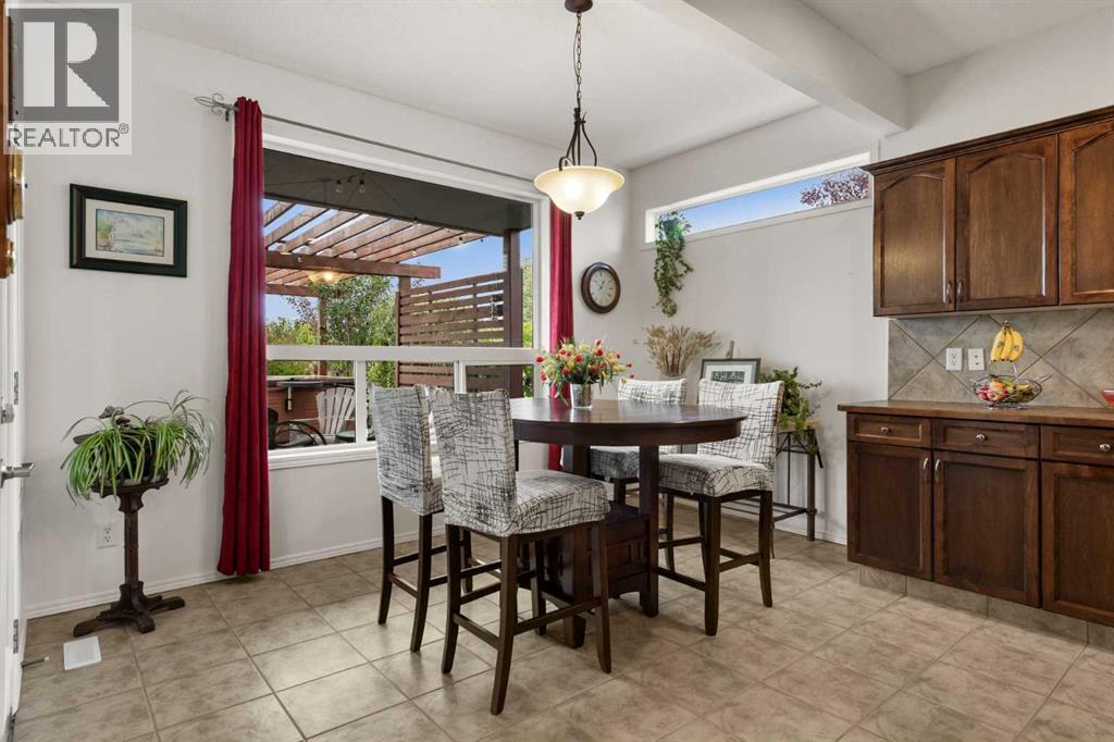 Single Family House for Sale in  Tuscany Ridge Crescent NW Tuscany Calgary 