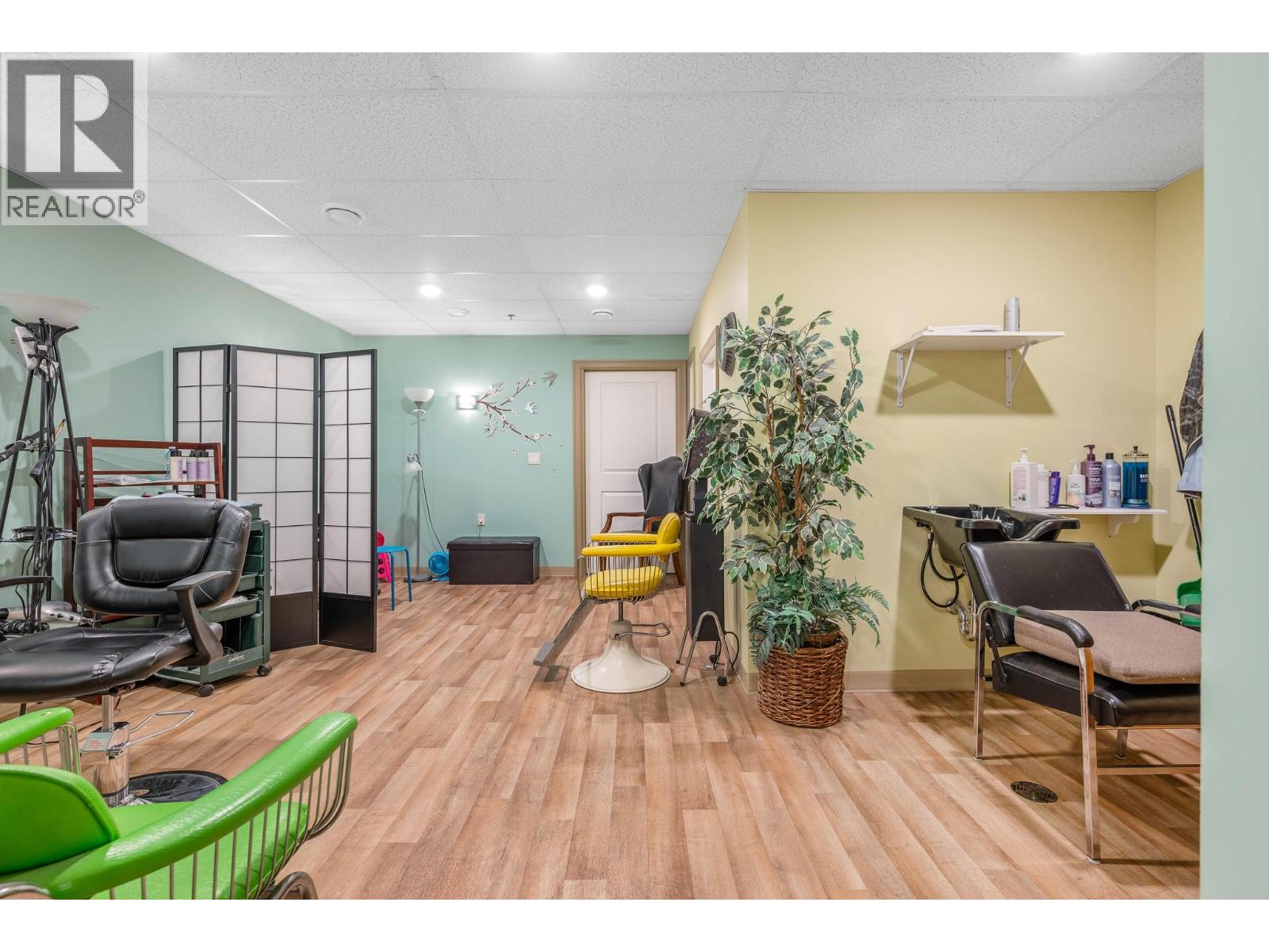 #212 9100 Mackie Drive - 36