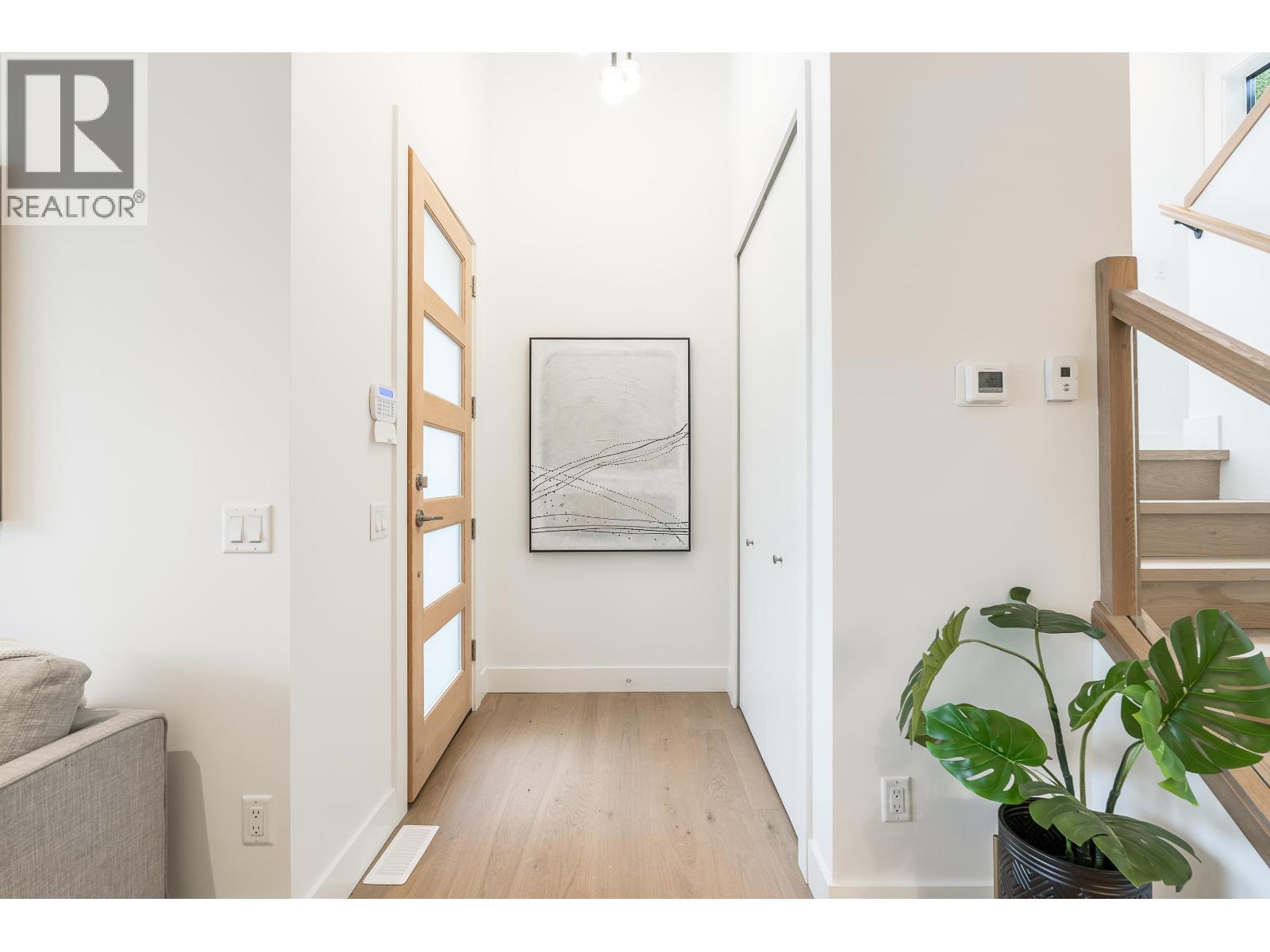 6458 BRUCE STREET, West Vancouver