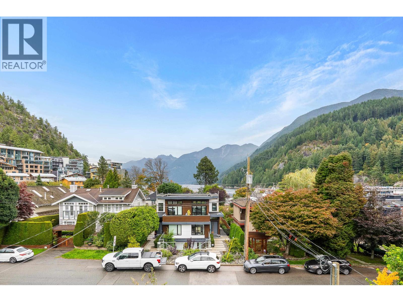 6458 BRUCE STREET, West Vancouver
