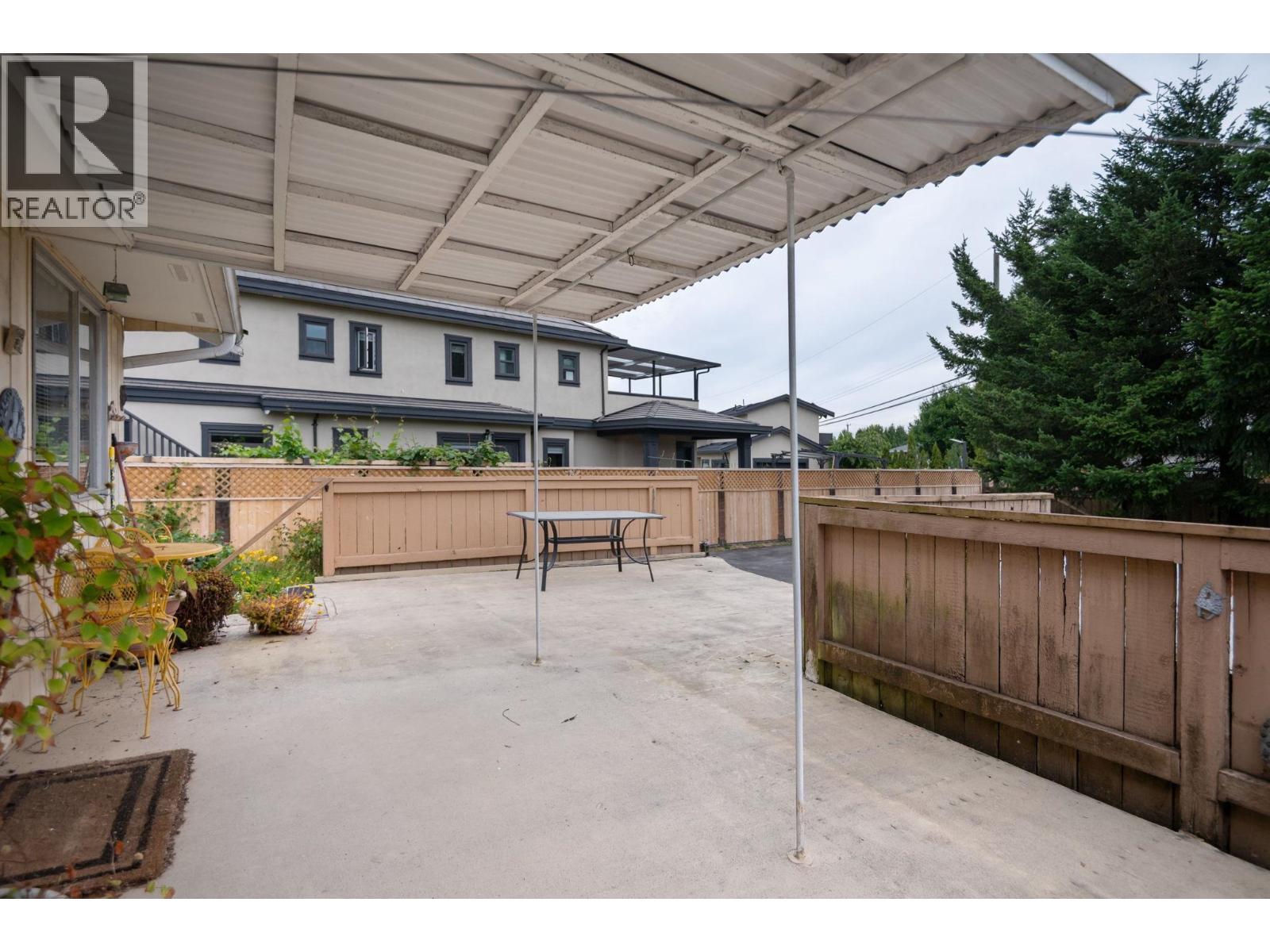 10699 DENNIS Crescent, Richmond