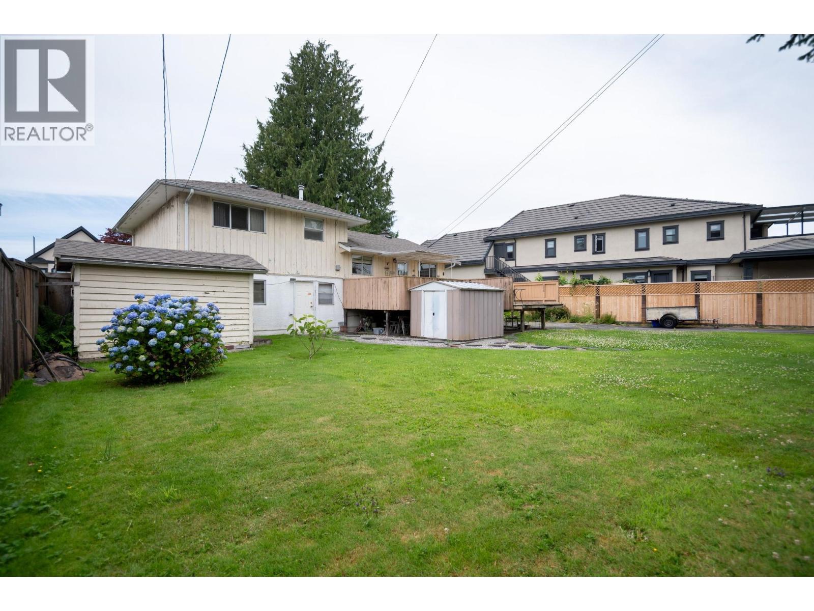 10699 DENNIS Crescent, Richmond