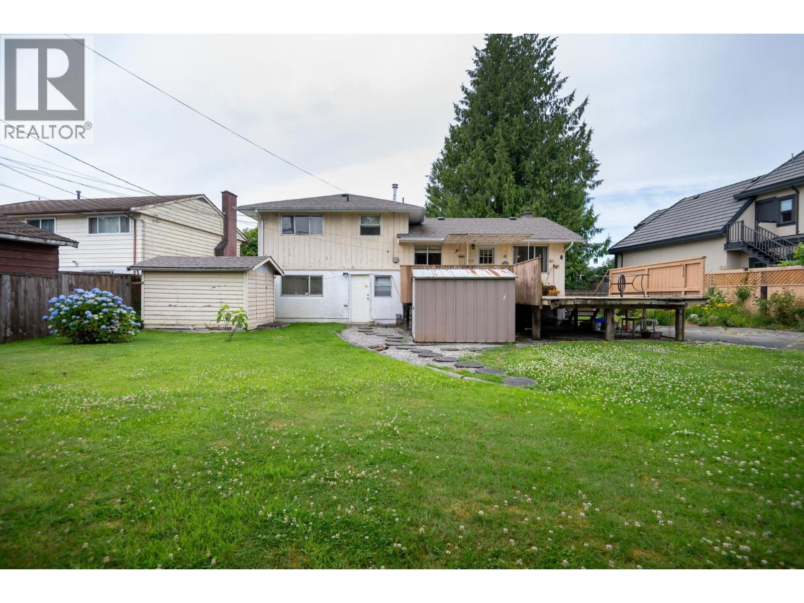 10699 DENNIS Crescent, Richmond