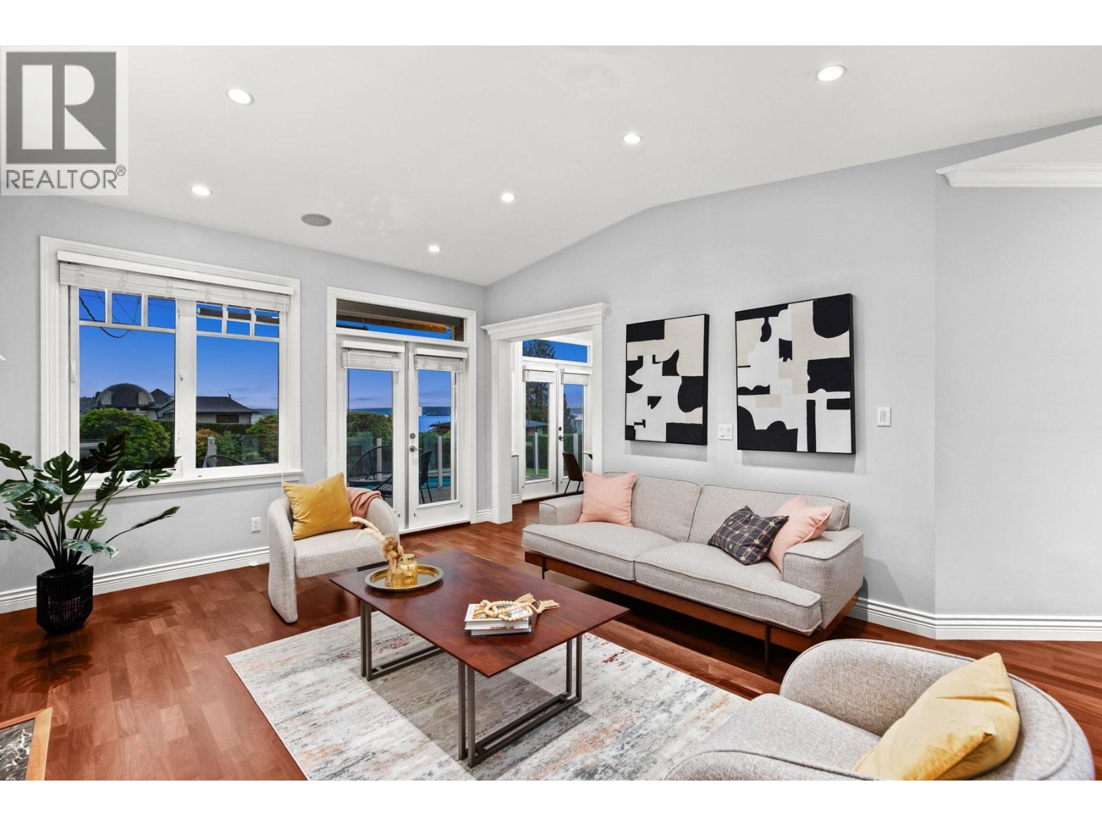 1197 FULTON AVENUE, West Vancouver