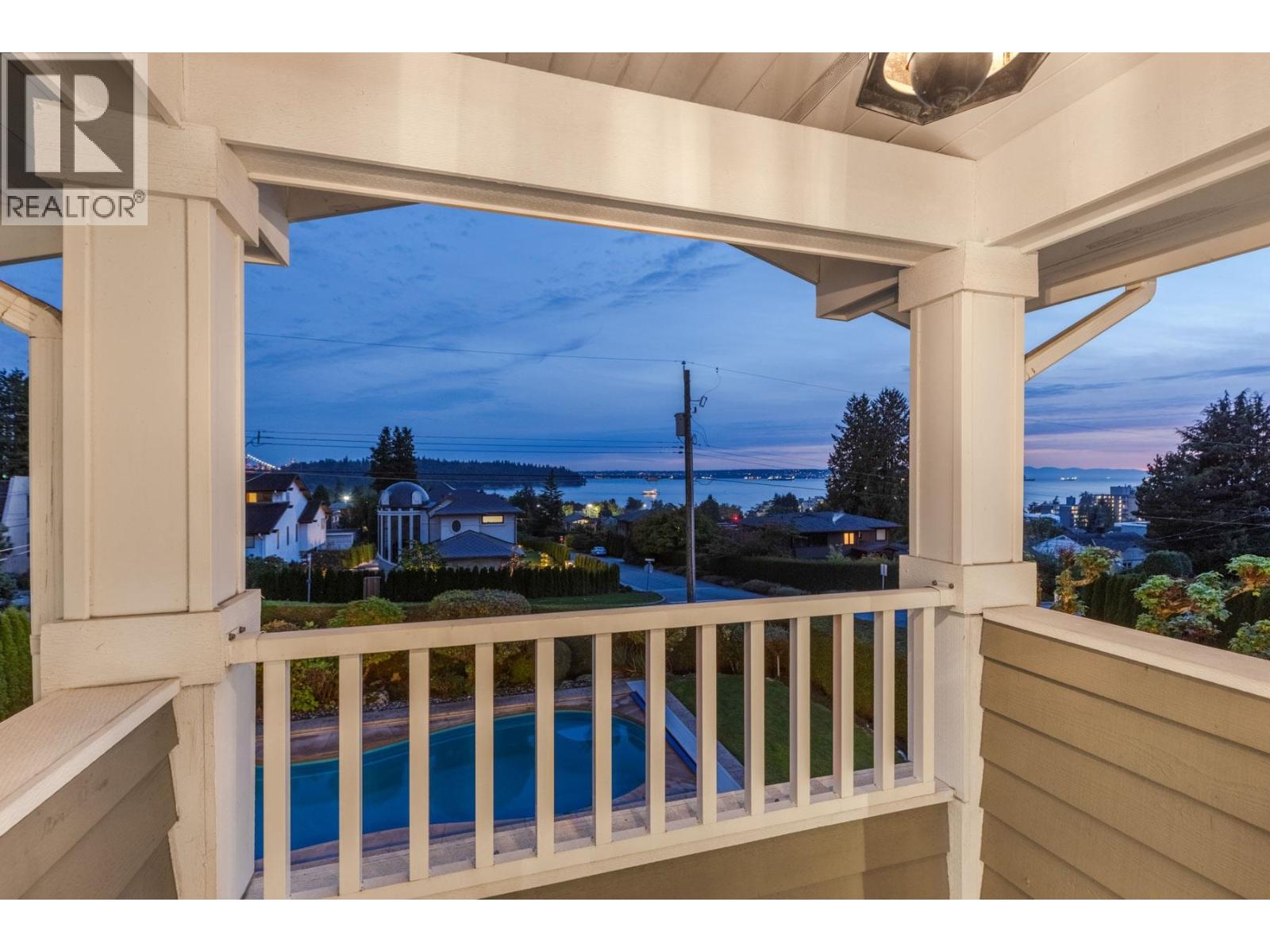 1197 FULTON AVENUE, West Vancouver