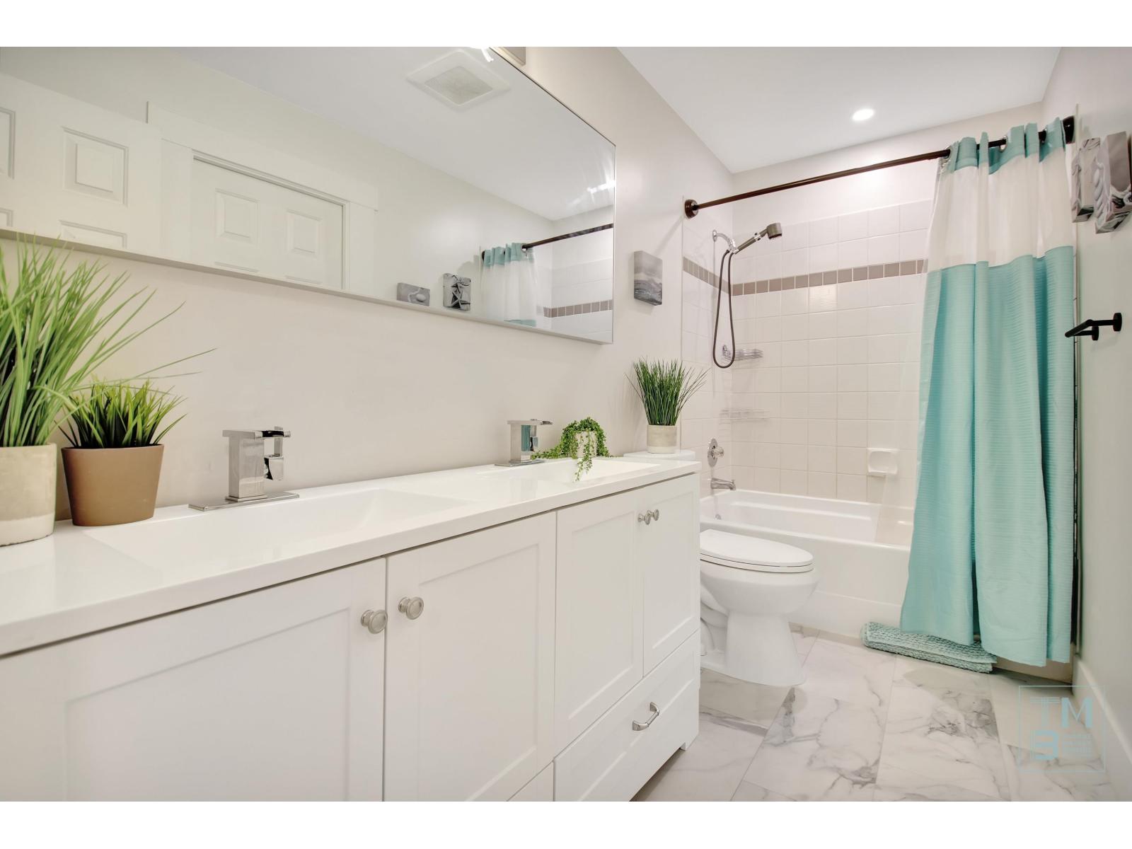 213 19721 64 AVENUE, Langley