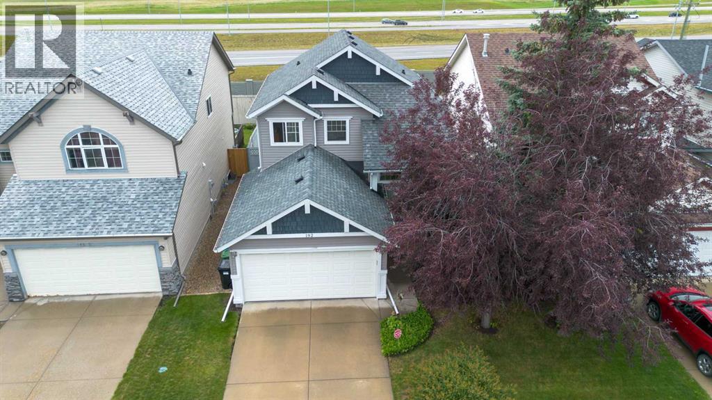 Single Family House for Sale in  Somerglen Common SW Somerset Calgary 