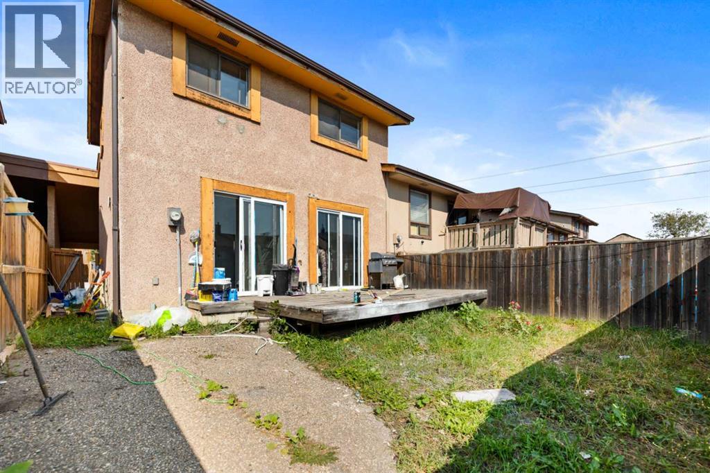 Single Family House for Sale in  Pinecliff Close NE Pineridge Calgary 