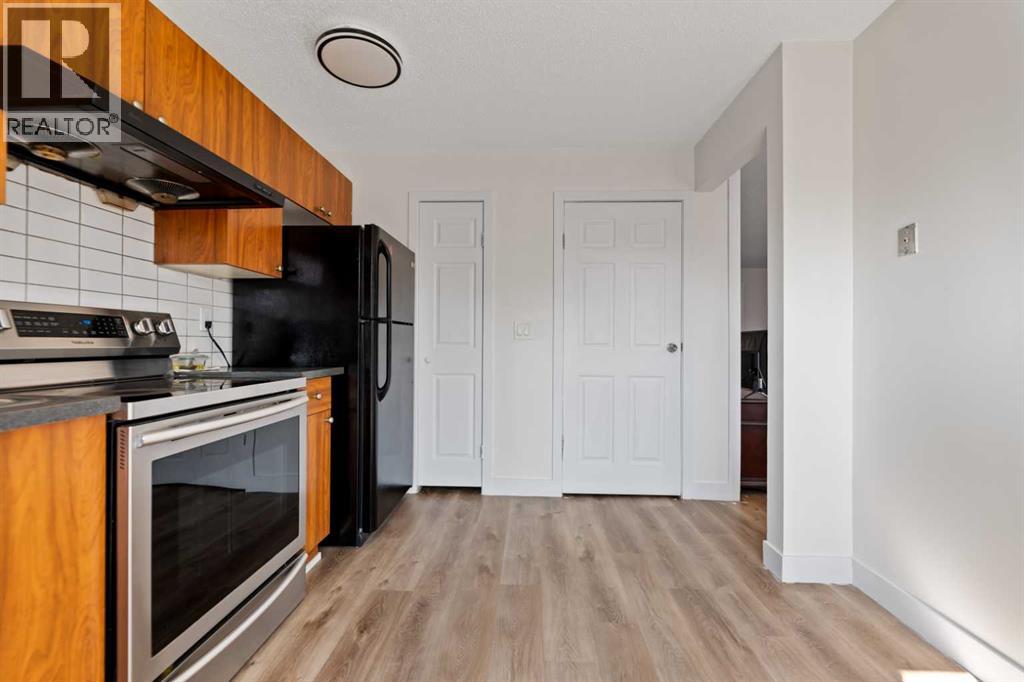 Single Family House for Sale in  Pinecliff Close NE Pineridge Calgary 