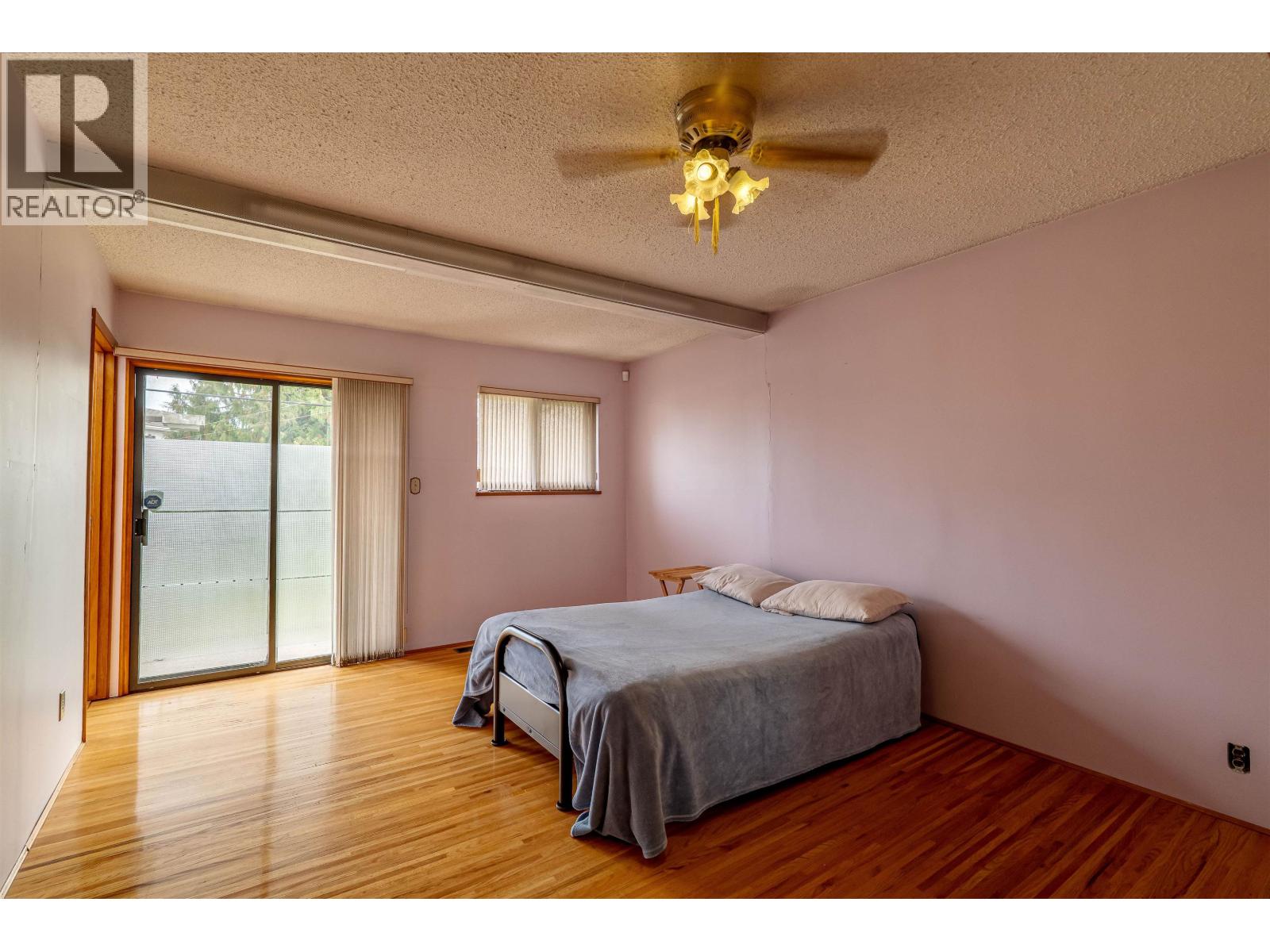 4638 ROYAL OAK AVENUE, Burnaby