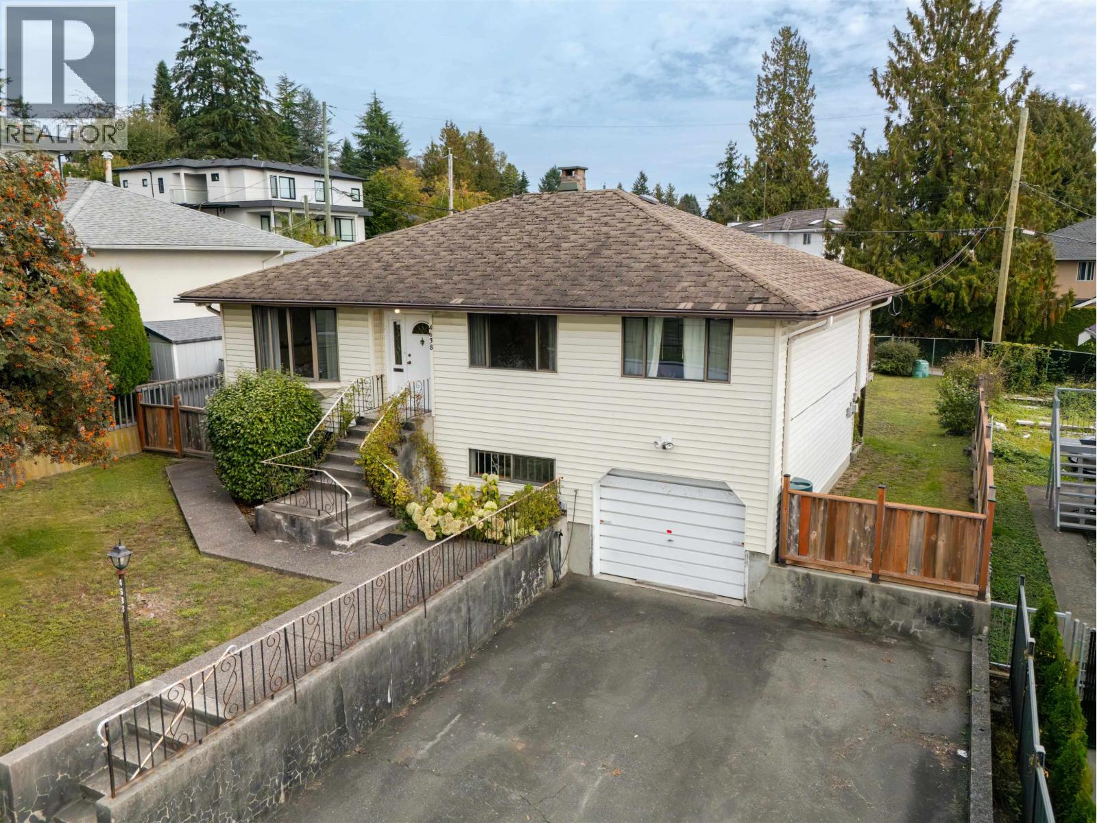 4638 ROYAL OAK AVENUE, Burnaby