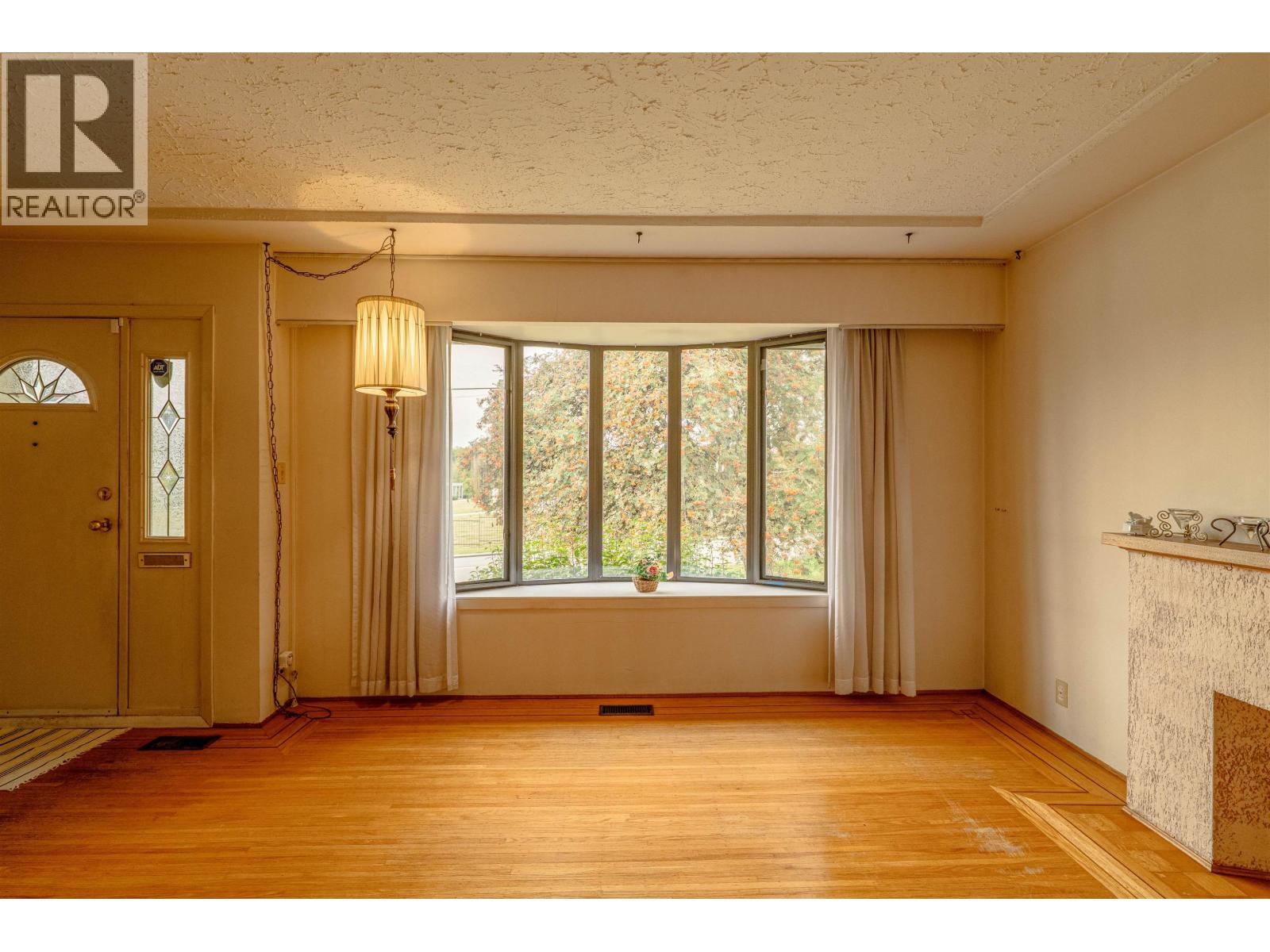 4638 ROYAL OAK AVENUE, Burnaby