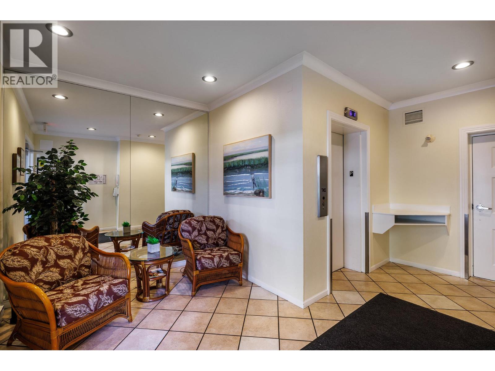 308 920 Glenwood Avenue, Kelowna