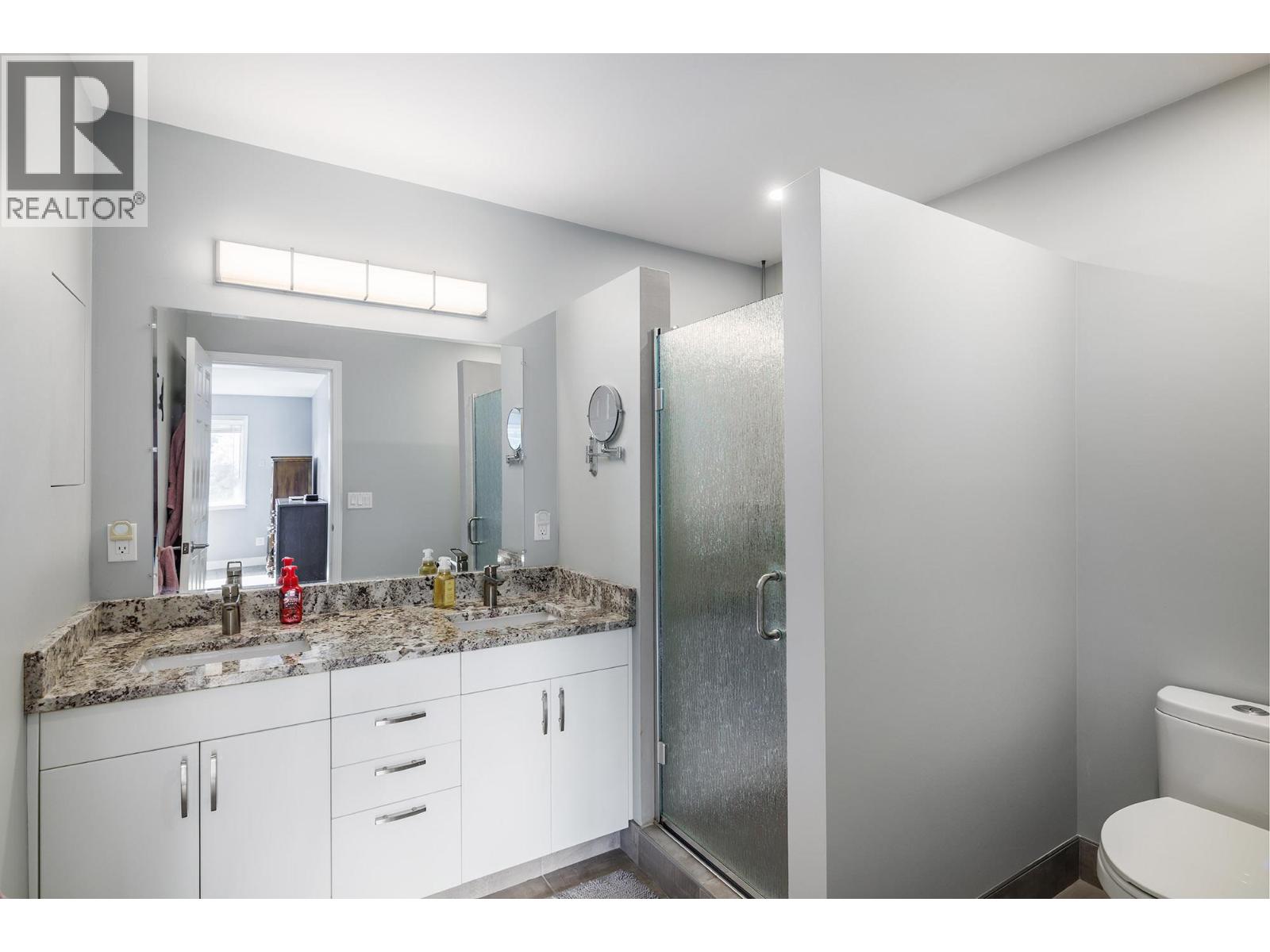 308 920 Glenwood Avenue, Kelowna