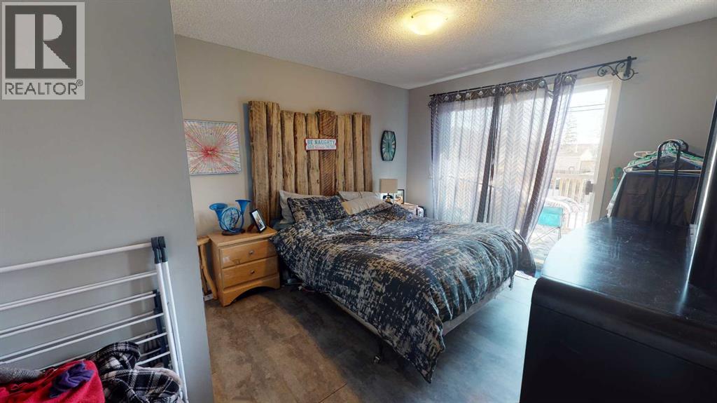 Single Family House Bi-level for Sale in  Ogden Road SE Ogden Calgary 