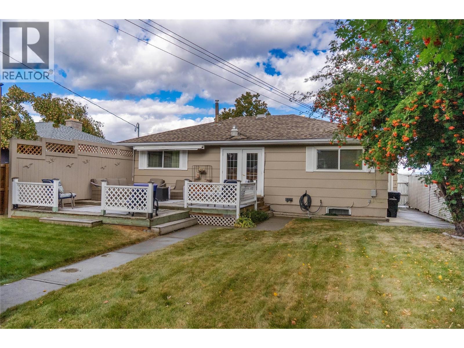 317 9th Street S, Cranbrook