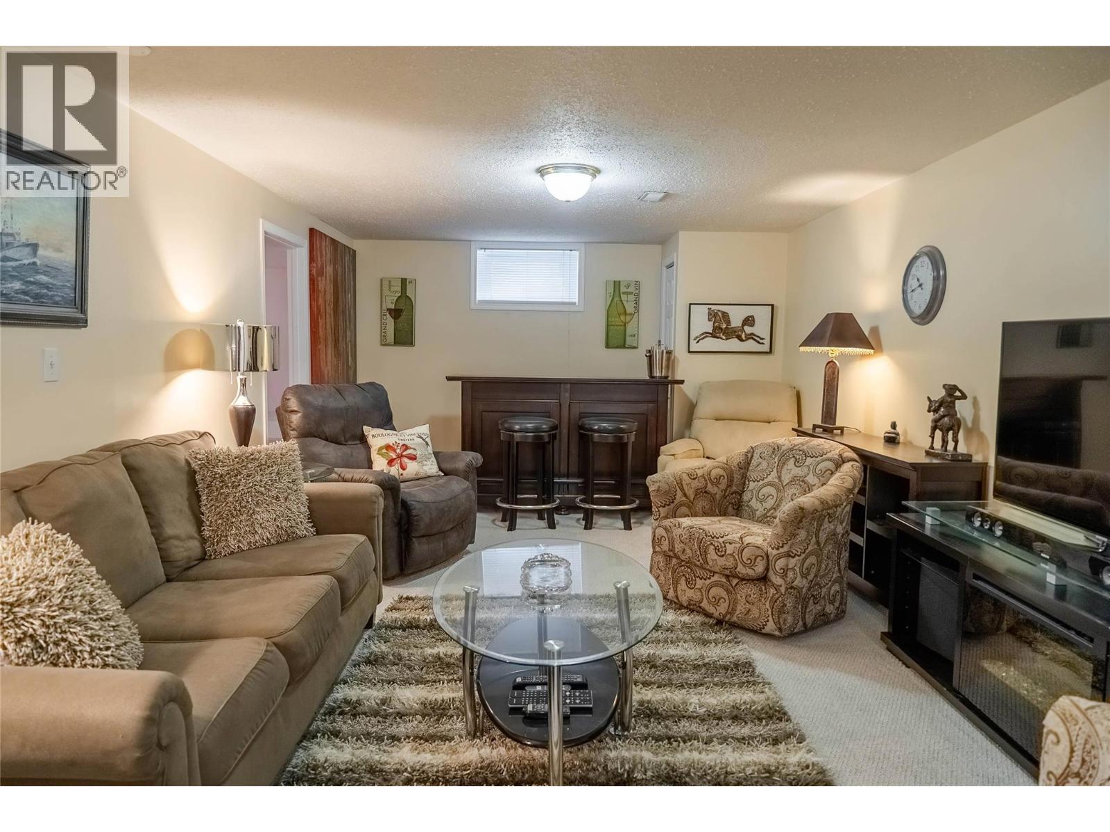 317 9th Street S, Cranbrook