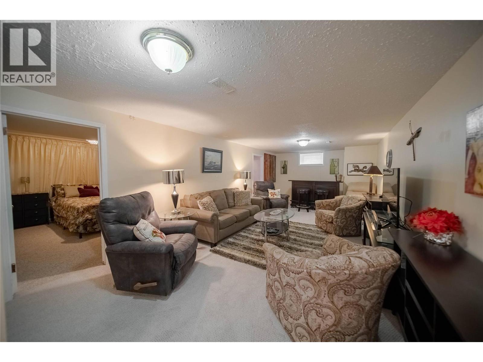 317 9th Street S, Cranbrook