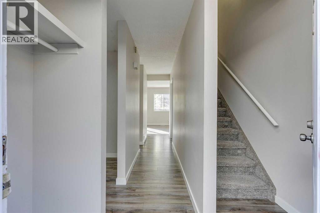 Single Family House for Sale in    Avenue SE Acadia Calgary 