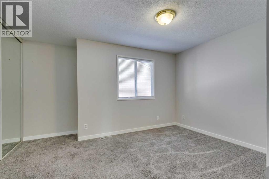 Single Family House for Sale in    Avenue SE Acadia Calgary 