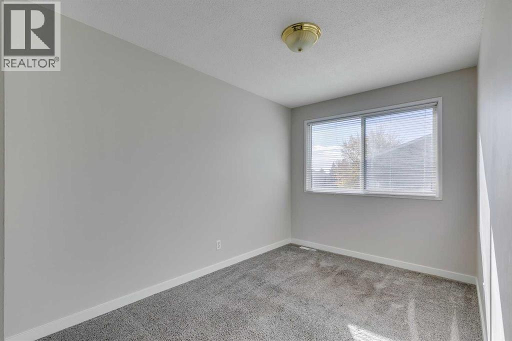 Single Family House for Sale in    Avenue SE Acadia Calgary 