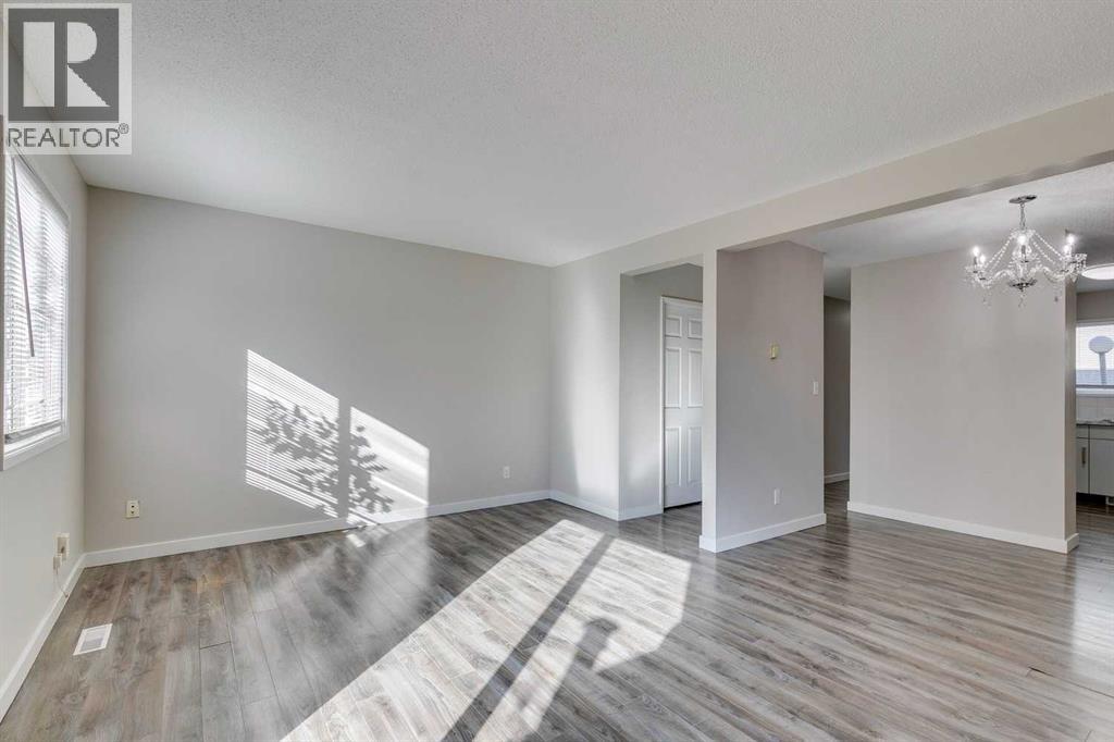 Single Family House for Sale in    Avenue SE Acadia Calgary 