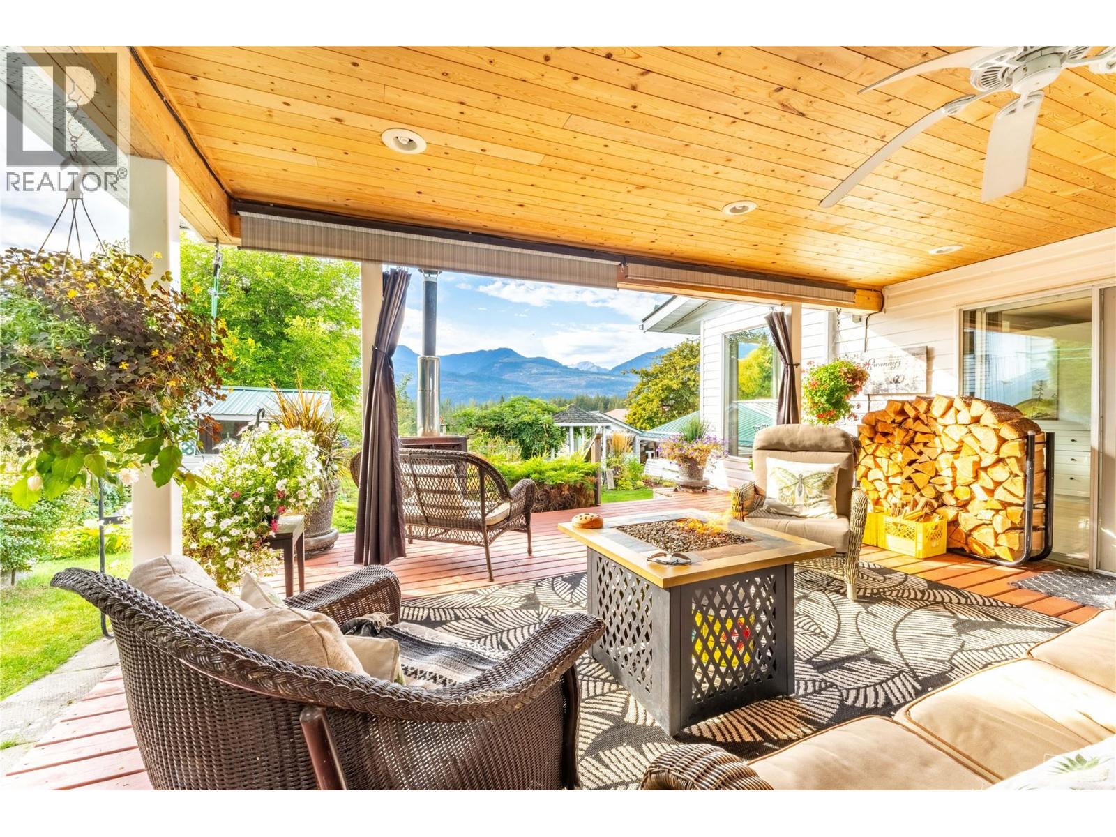 1529 RUSSEL AVENUE - 39