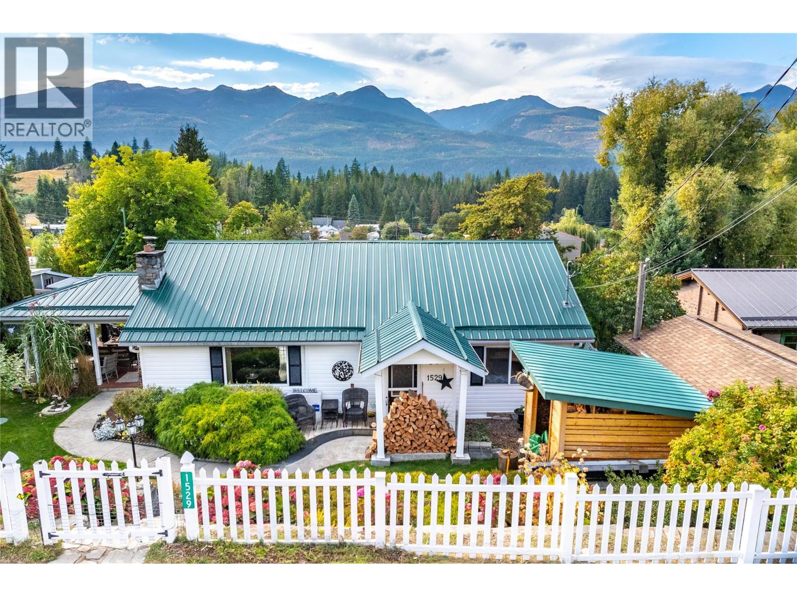 1529 RUSSEL AVENUE - 12