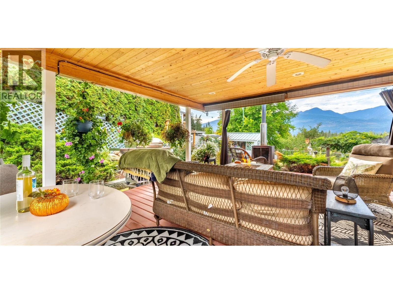 1529 RUSSEL AVENUE - 41